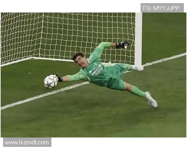 中超盛宴：多特蒙德狂胜里昂五球大捷引发全场热烈欢呼与十大精彩进球回顾