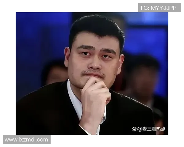 姚明化身医生进行cosplay引发热议粉丝纷纷点赞称其形象颇具亲和力 姚明化身医生进行cosplay引发热议粉丝纷纷点赞称其形象颇具亲和力