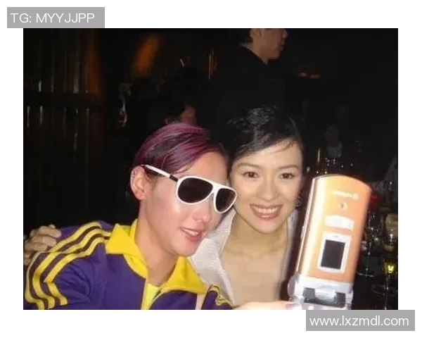 谢霆锋与姚明亲密合影展现友谊与合作精神引发网友热议