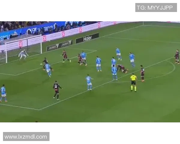 中超激情对决那不勒斯逆转AC米兰红牌事件引发全场热议