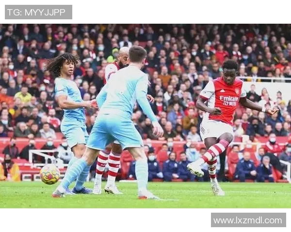 西甲焦点战阿森纳逆转曼城红牌争议引发全场热议