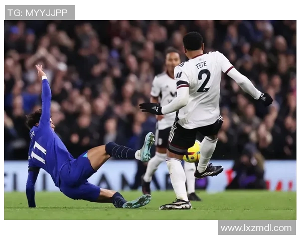 国王杯激战切尔西逆转多特蒙德红牌事件引发全场热议与战术分析 国王杯激战切尔西逆转多特蒙德红牌事件引发全场热议与战术分析