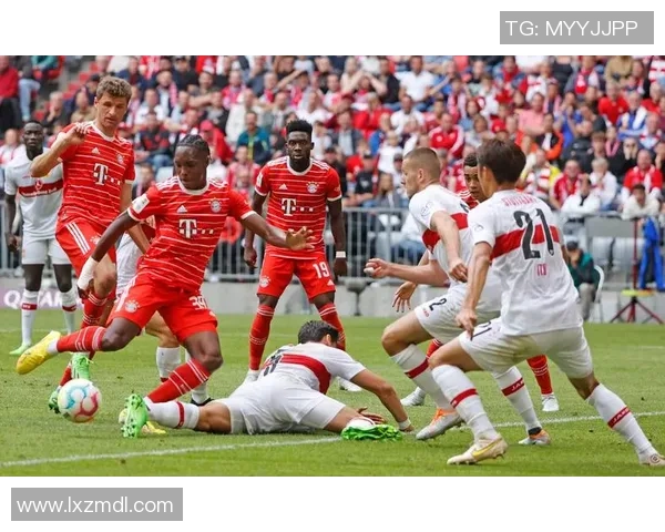 足总杯精彩对决巴萨4-0战胜拜仁绝杀瞬间点燃全场激情